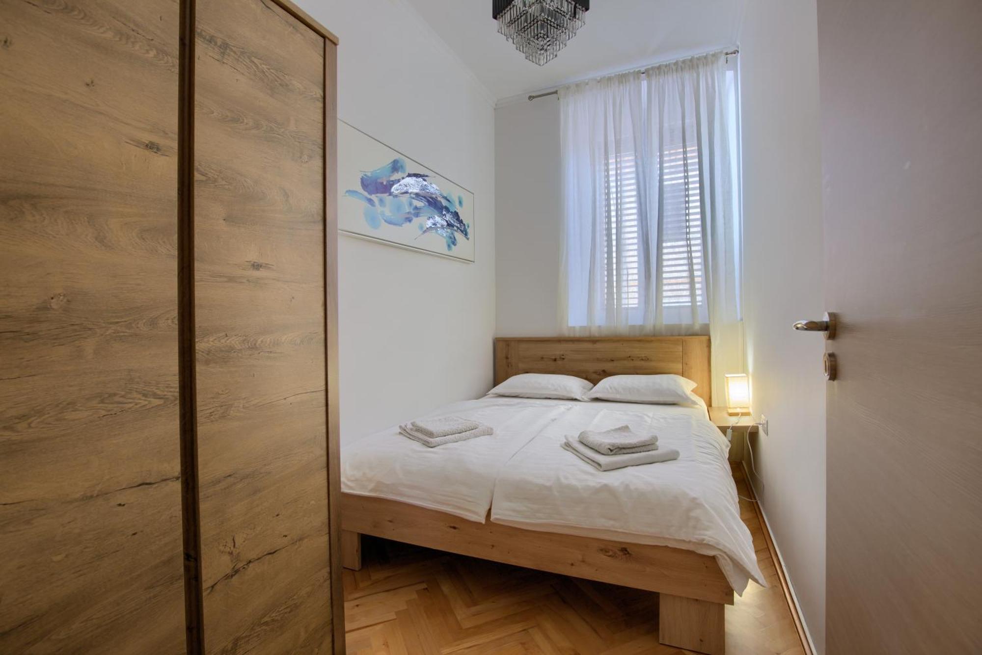 Appartement Augustus à Pula Extérieur photo